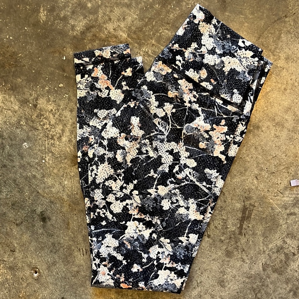 Lululemon Multicolored Wunder Under